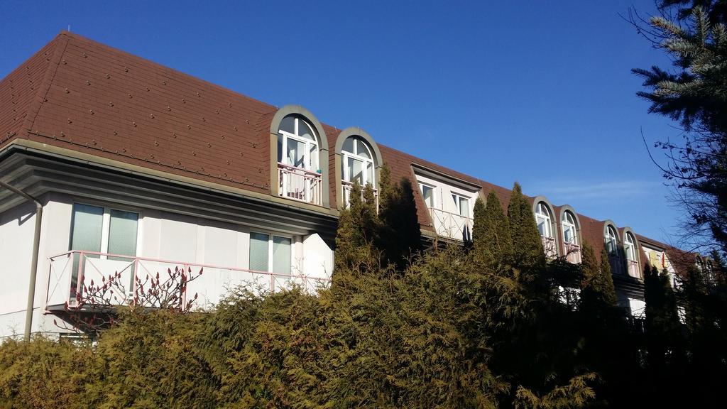 Ambiente Ferienapartments Warmbad Villach Luaran gambar